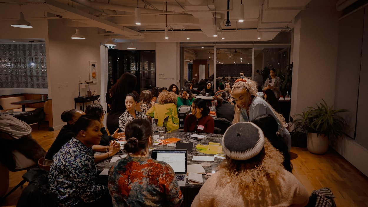 « La finance, c’était des hiéroglyphes » : ces femmes qui se réapproprient leur argent