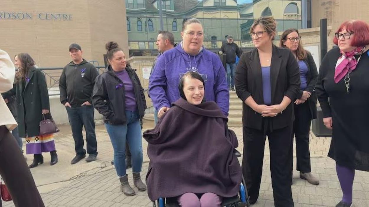 À Brandon, une jeune victime présumée de violence conjugale appelle à libérer la parole