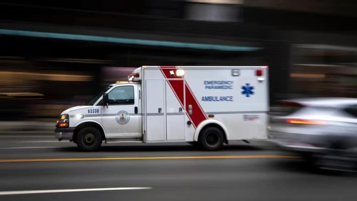 Les ambulanciers de la Colombie-Britannique votent à 97 % en faveur d’une grève