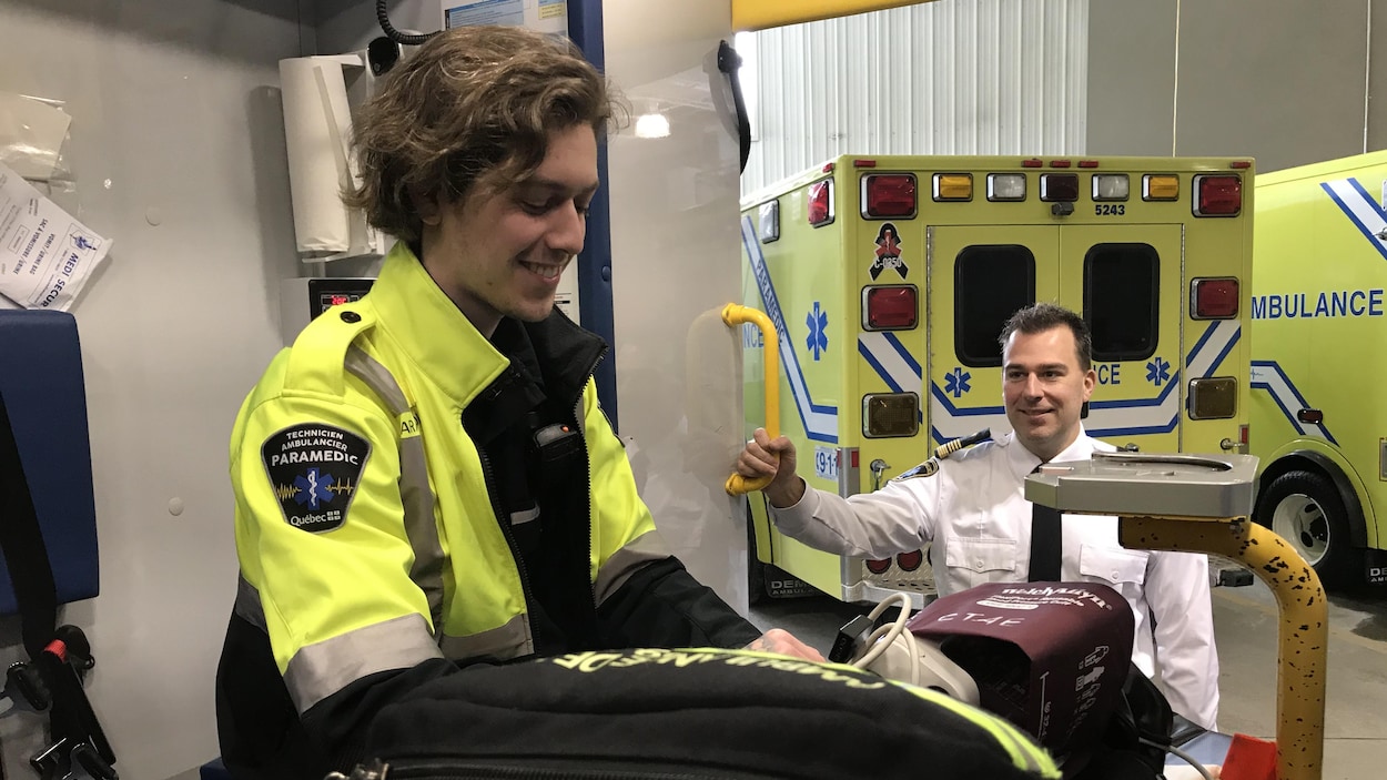 Ambulances De L Estrie Peine A Recruter Dans La Region Radio Canada Ca