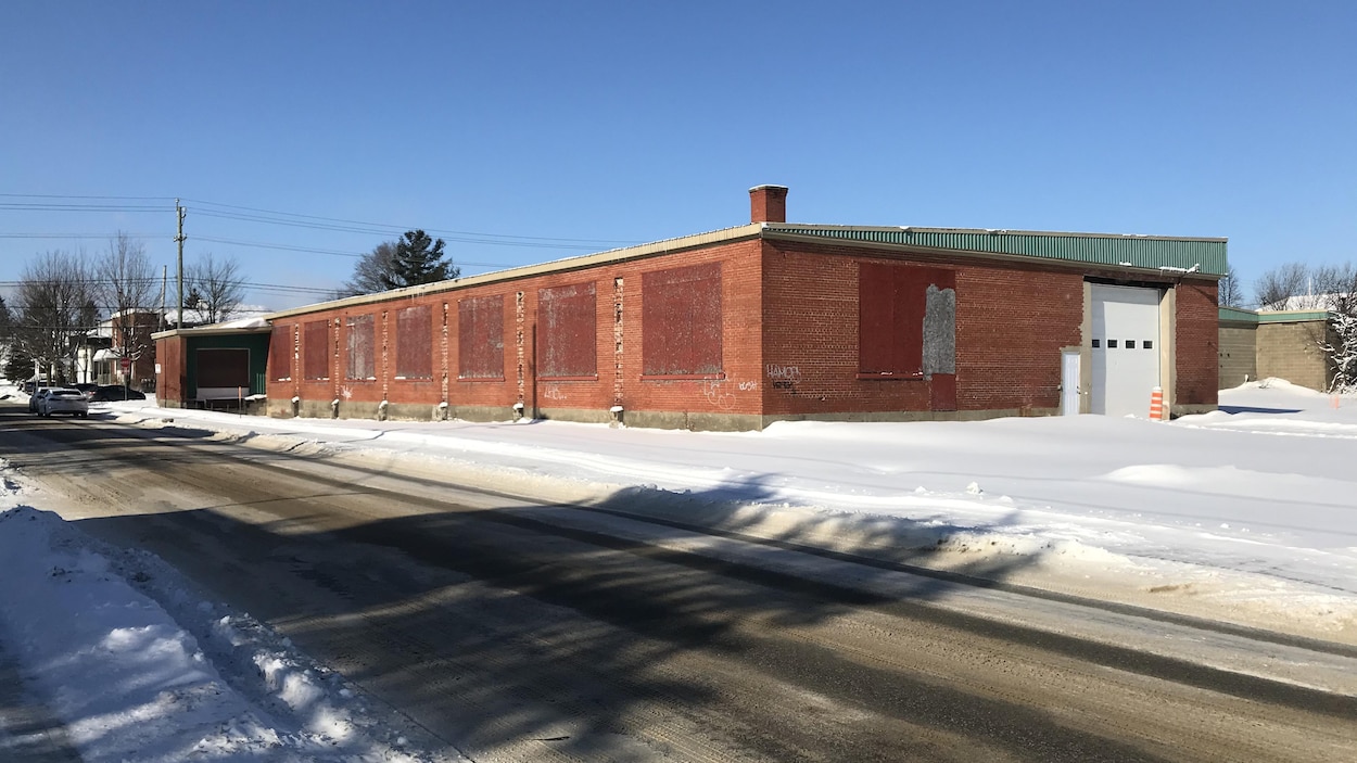 L'ancien garage municipal de Magog.