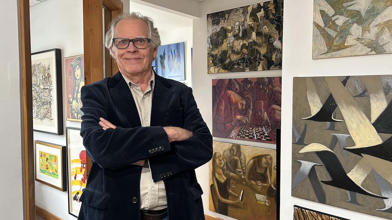 Le caricaturiste André-Philippe Côté présente sa nouvelle exposition