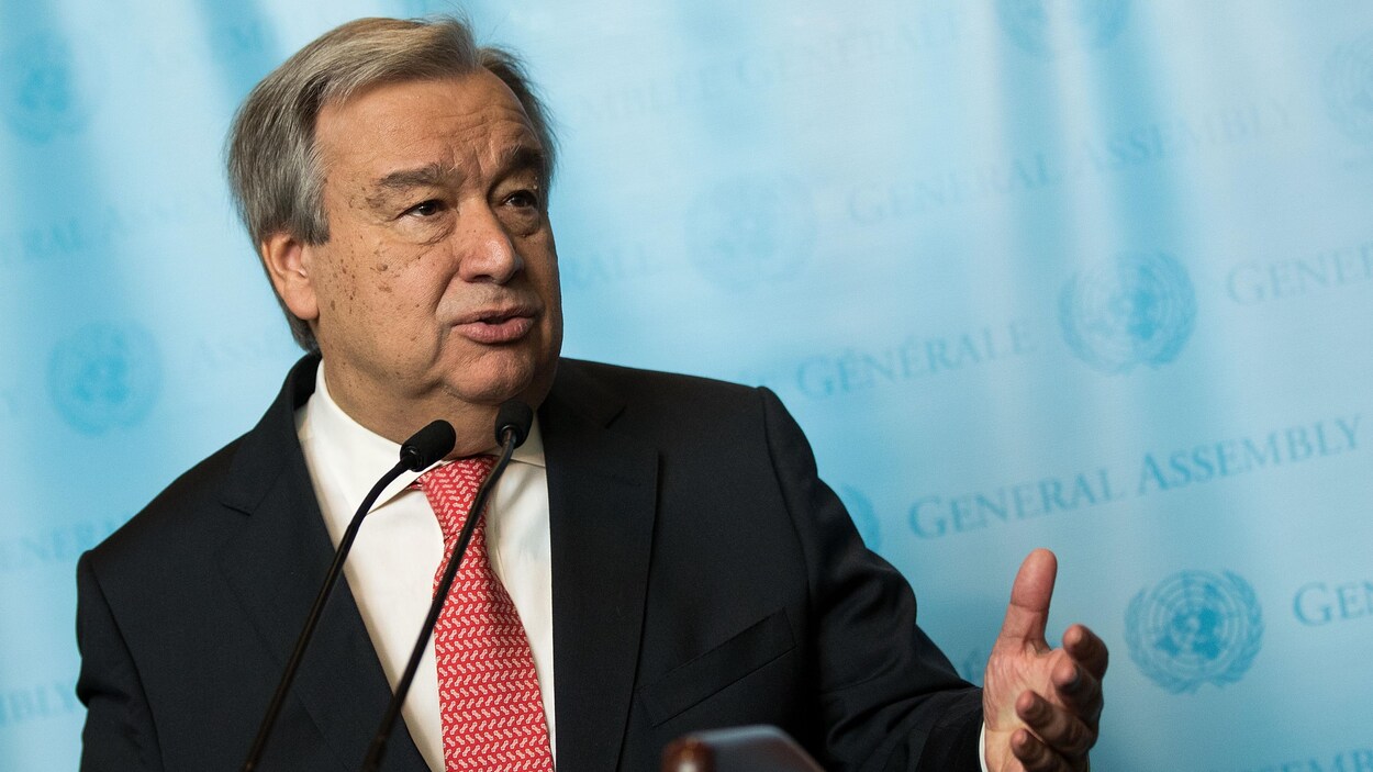 Le secrétaire général de l'ONU, Antonio Guterres, prononce un discours.