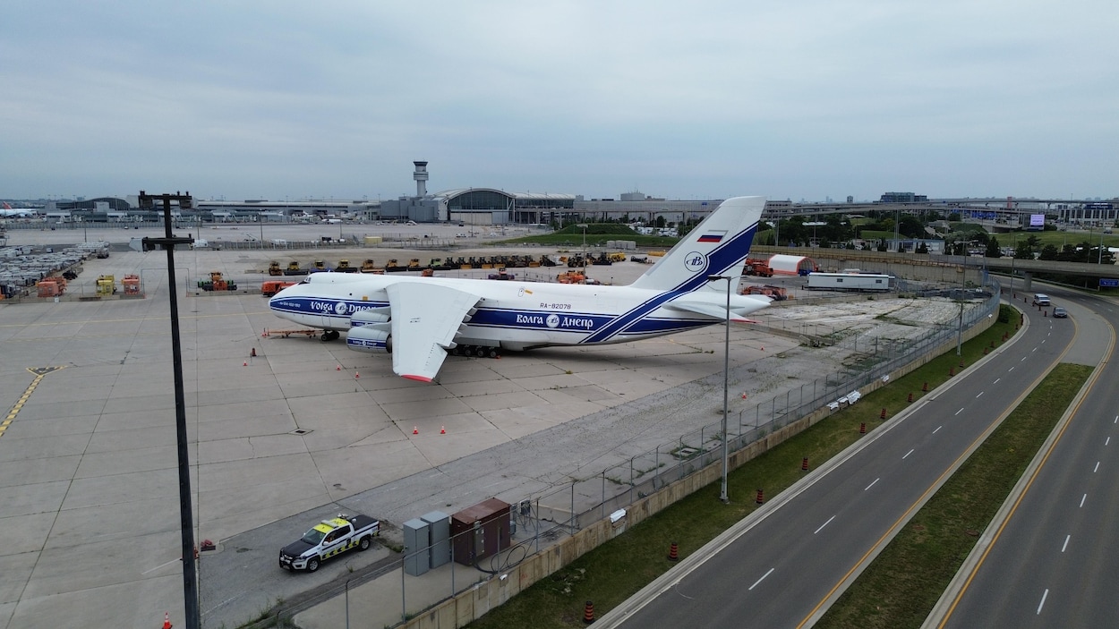 Ottawa prend des mesures pour confisquer un avion russe à l’aéroport de Toronto