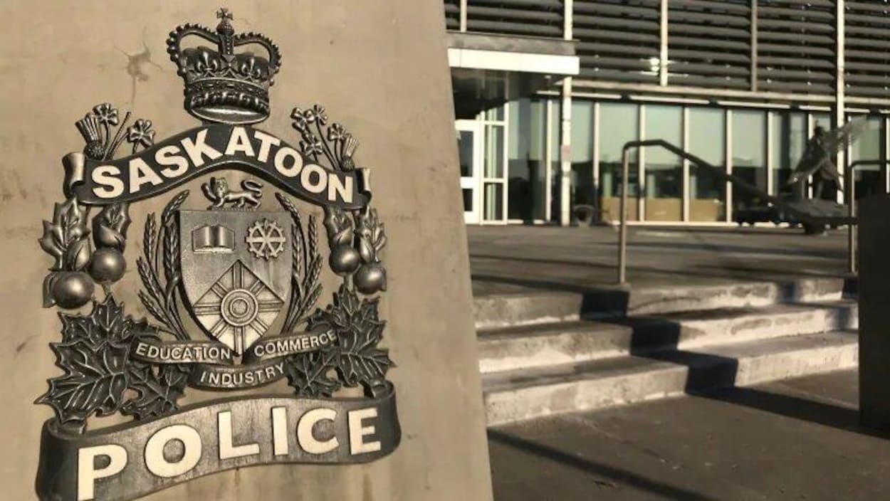 Sécurité dans les autobus : la police de Saskatoon veut s’inspirer du modèle londonien