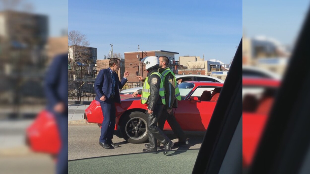 Une image de l'arrestation de l'avocat Jean-Roch Parent
