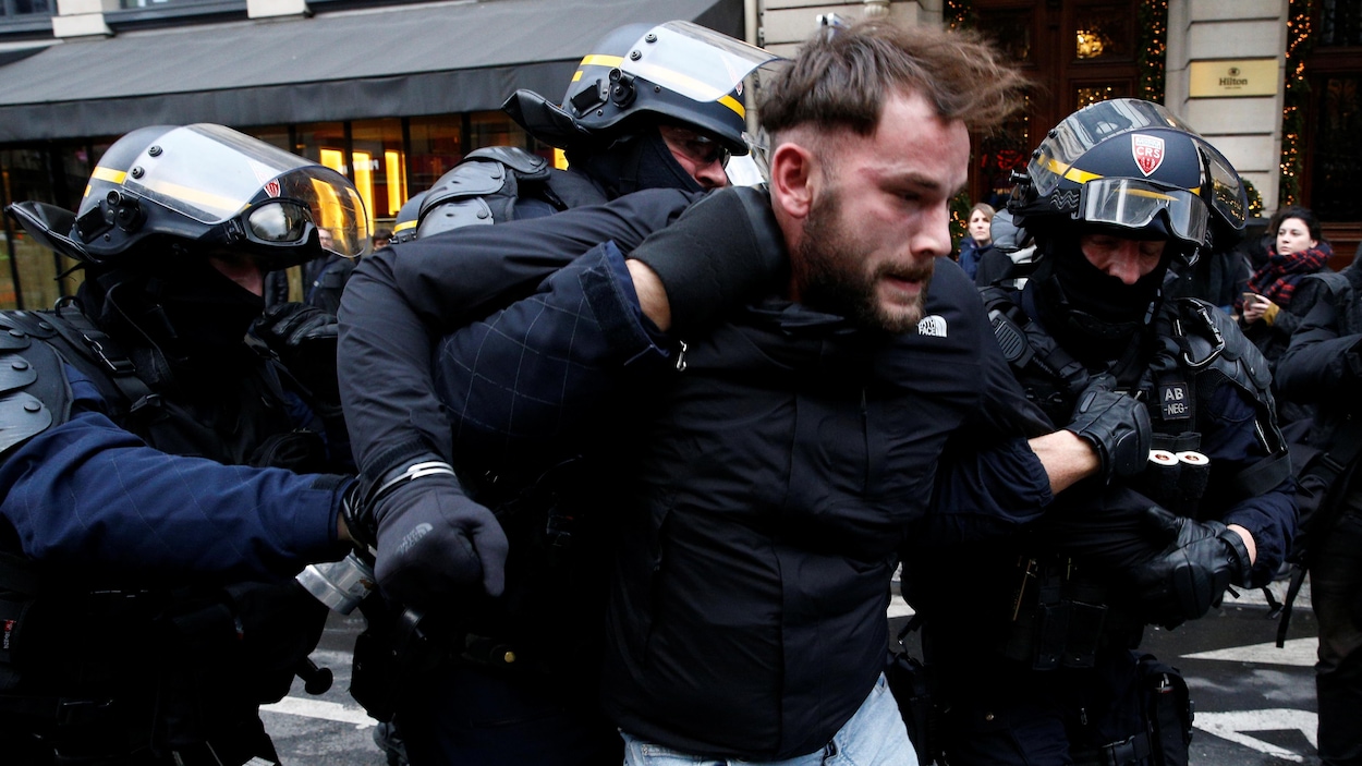 Phrase De Policier Lors D'une Arrestation