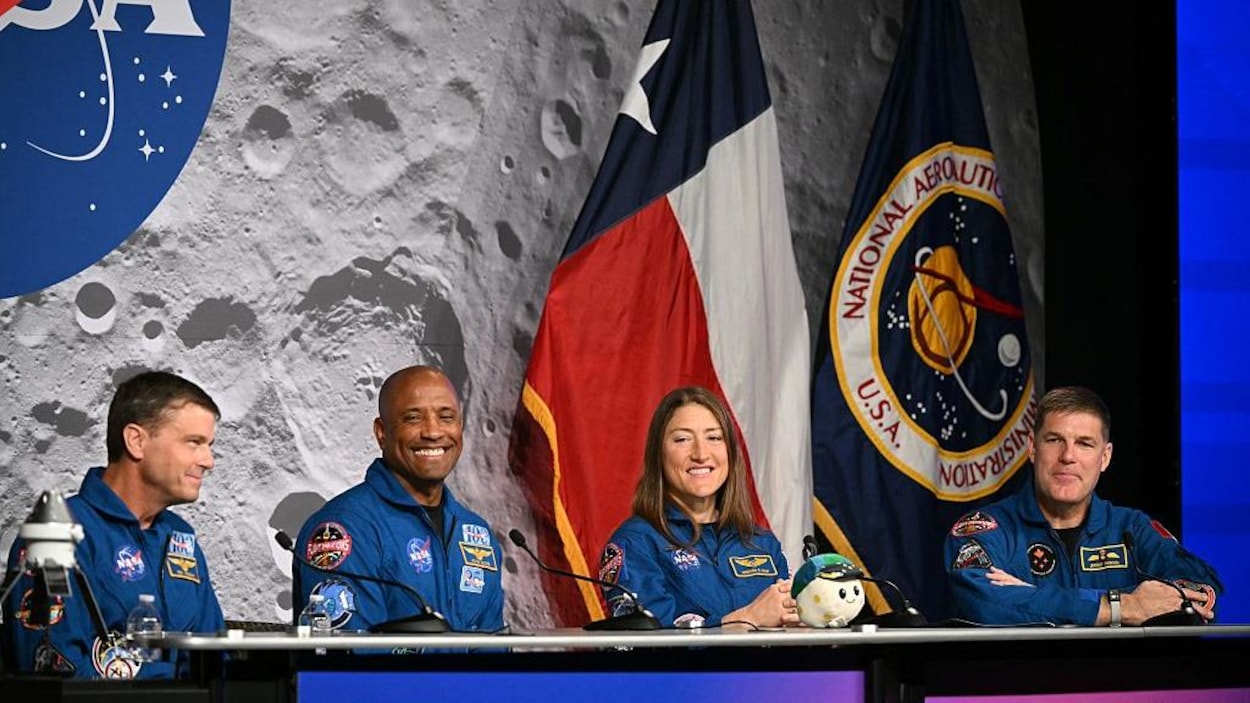 « Liés pour la vie », les astronautes d’Artemis II témoignent de leur mission