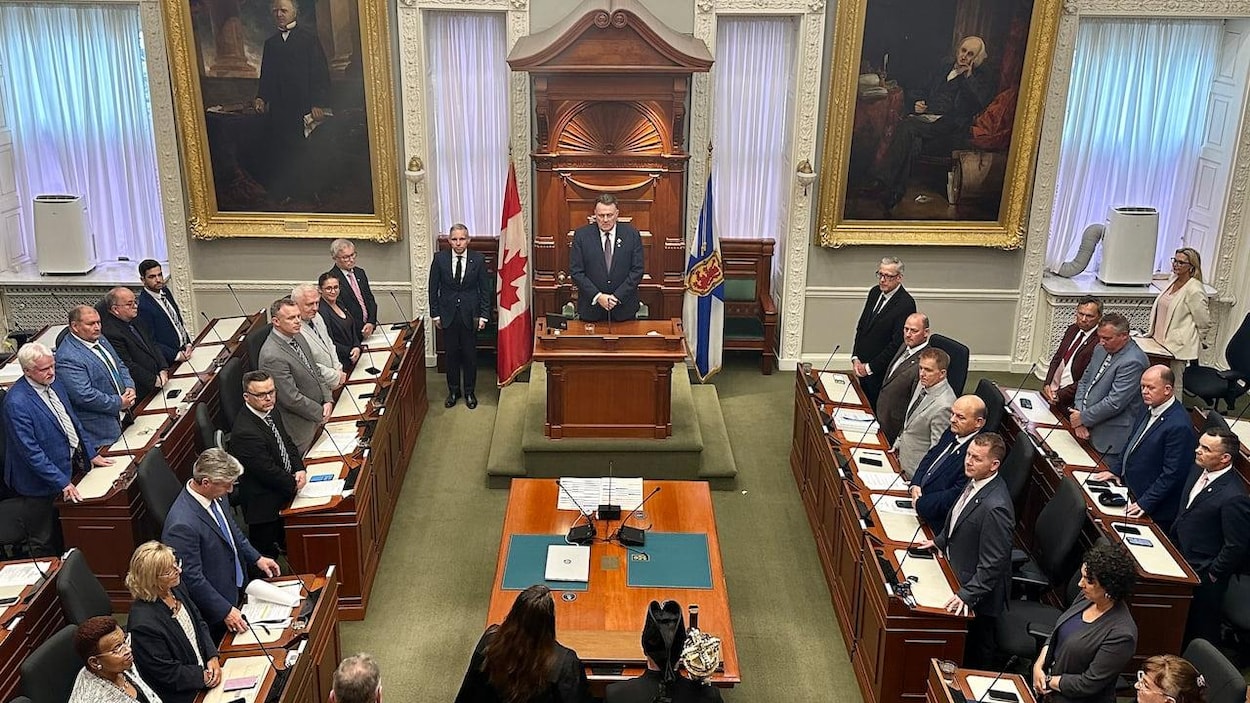 Une session législative courte et sans remous se termine à Halifax