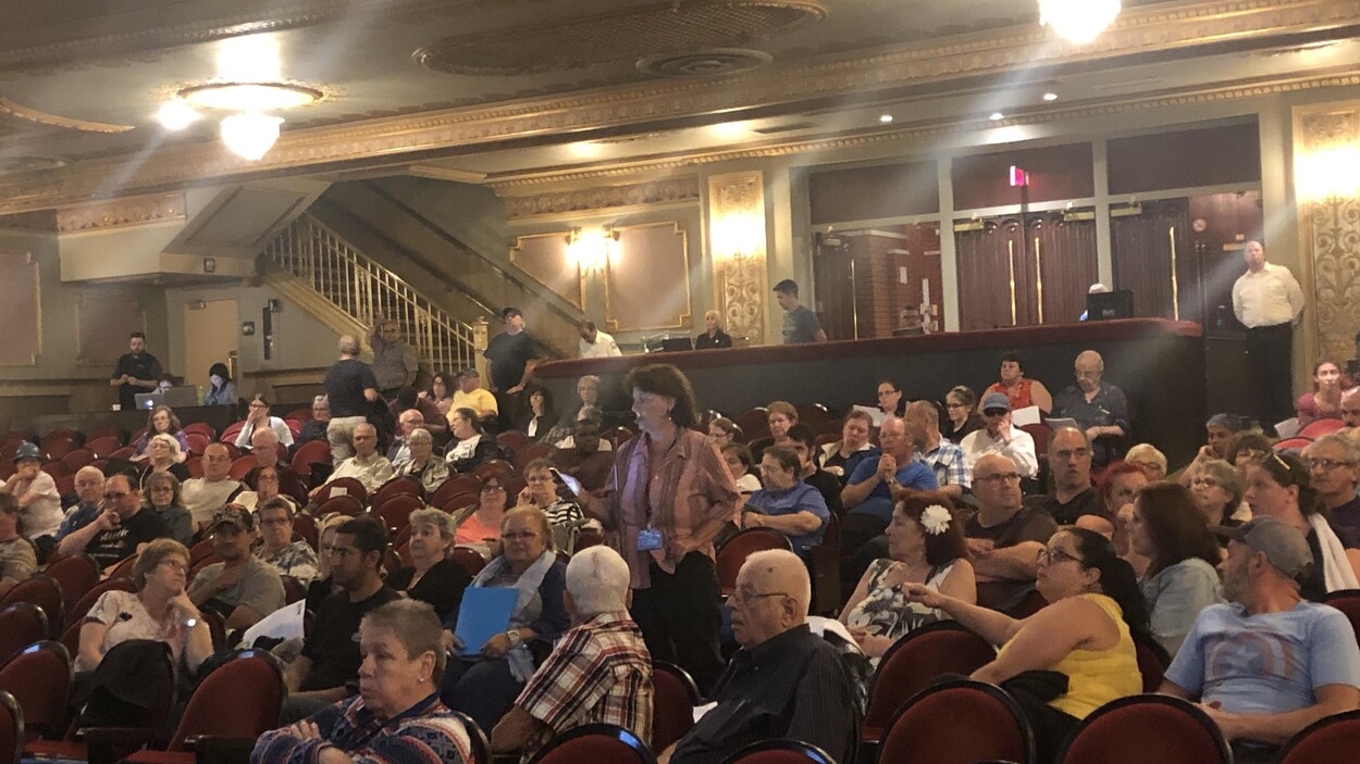 Près de 150 personnes ont assisté mercredi soir à l'assemblée publique de la Société de transport de Trois-Rivières.