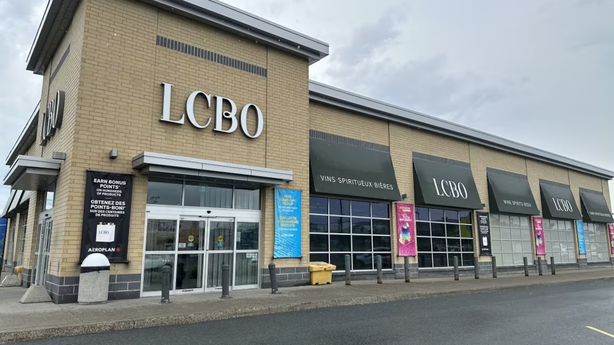 L’Ontario examinera ses grandes agences provinciales, comme Metrolinx et la LCBO
