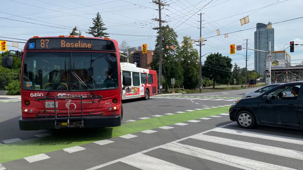 OC Transpo va supprimer une centaine de trajets scolaires