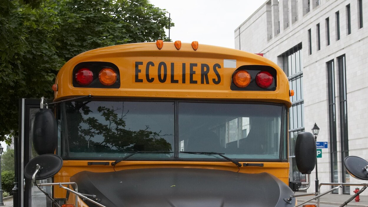 Un autobus scolaire Un autobus scolaire