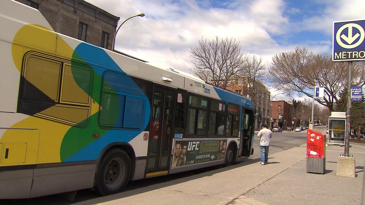 La flexibilité dans l'organisation du travail est un des enjeux au cœur des négociations entre les chauffeurs d'autobus et la STM.