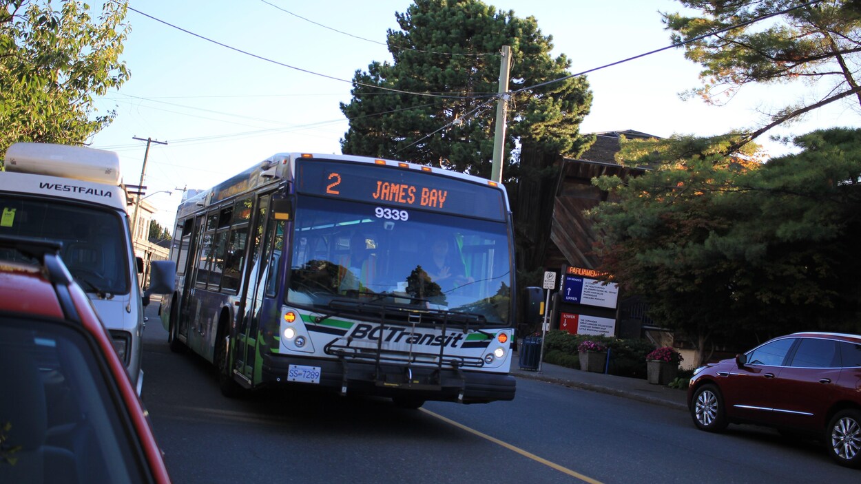 Préavis de grève pour des employés des transports en commun à Victoria et à Vancouver