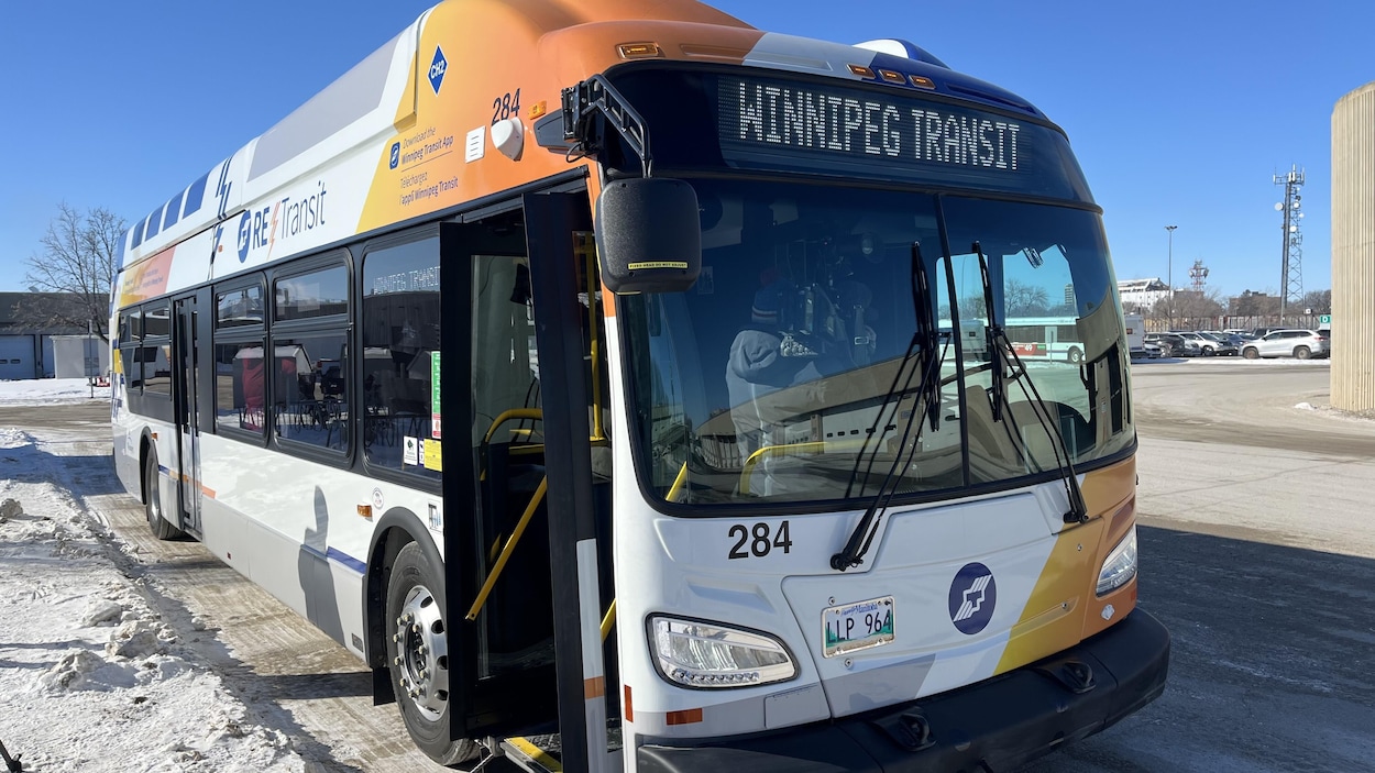 Winnipeg attend toujours la livraison complète de ses autobus électriques