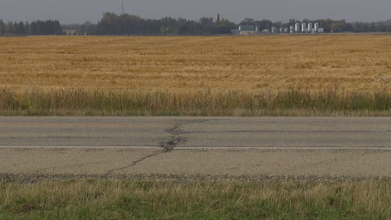 Ottawa exhorté à contribuer à la rénovation d’une voie vers une ville militaire en Alberta