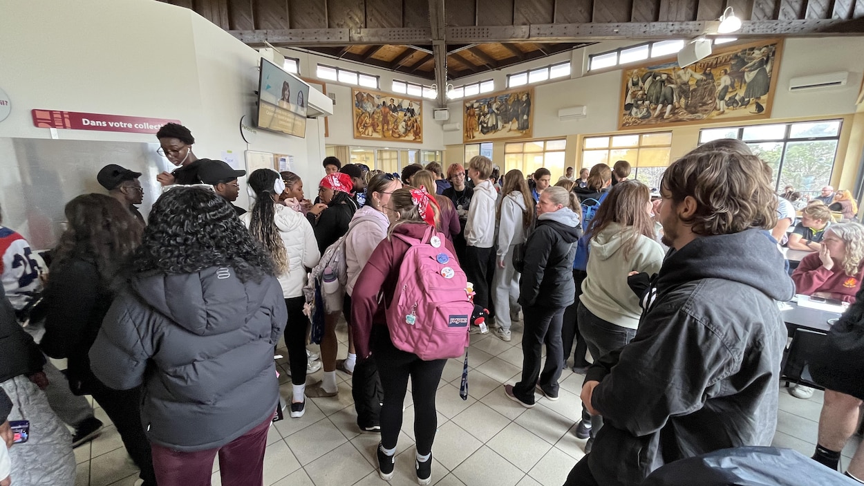 Autour du feu pour briser l’isolement des jeunes francophones
