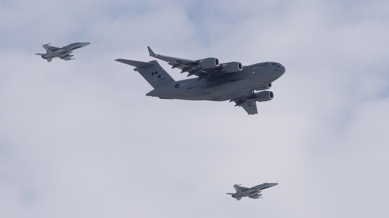 Pierre Poilievre veut une base militaire à Churchill, mais des experts restent sceptiques