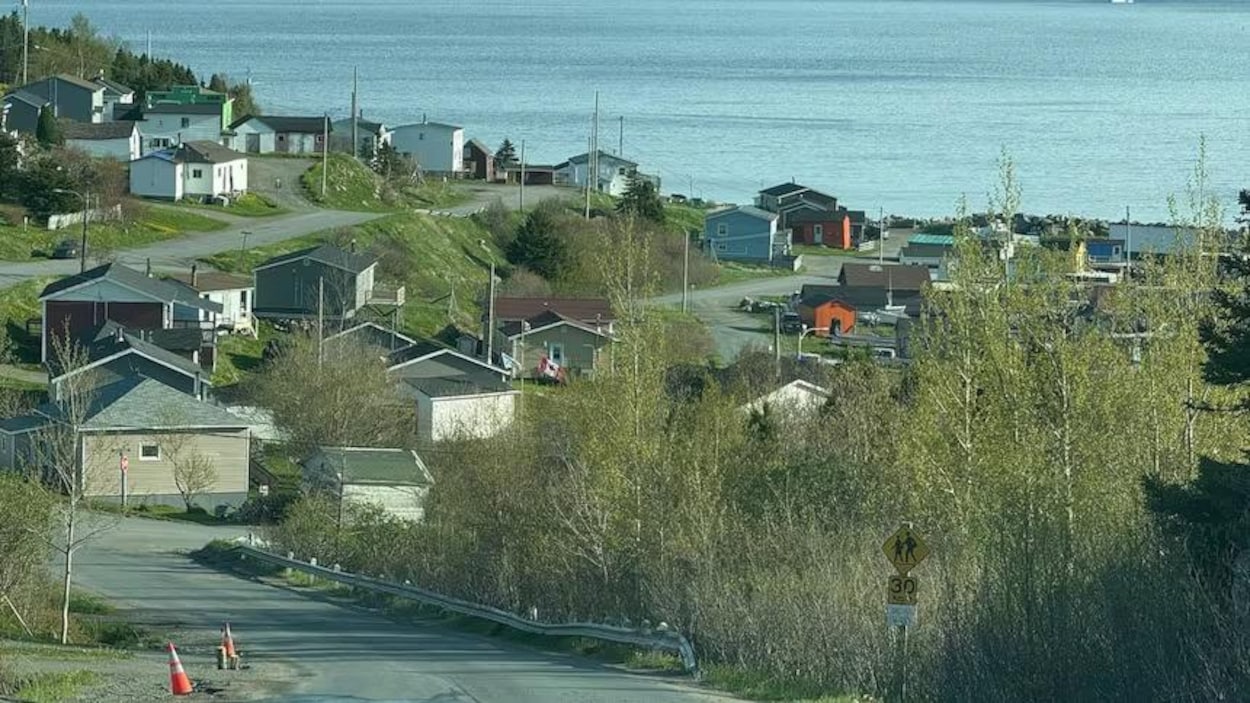 Une communauté en deuil : deux pêcheurs perdent la vie en mer à Terre-Neuve