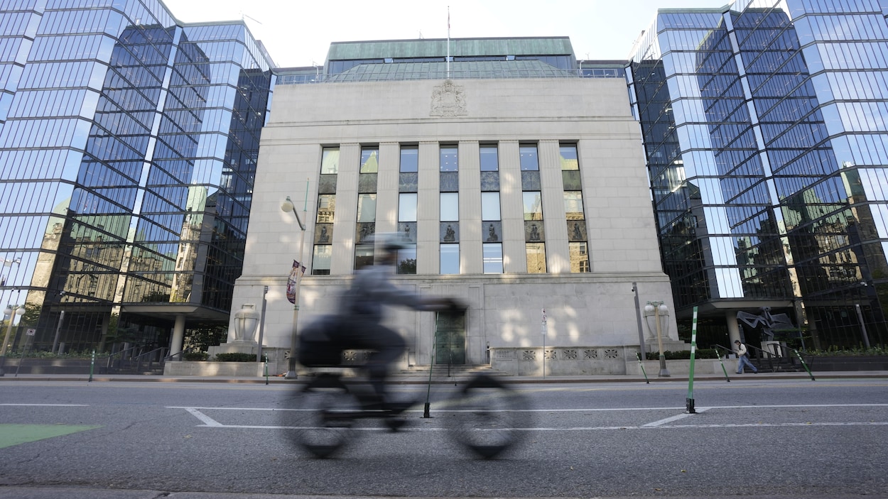 La Banque du Canada devrait annoncer mercredi le maintien du taux directeur à 2,25 %