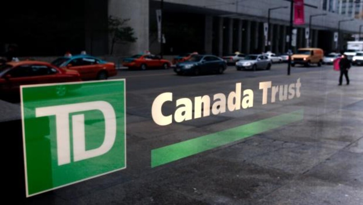 Une enseigne de la Banque TD Une enseigne de la Banque TD