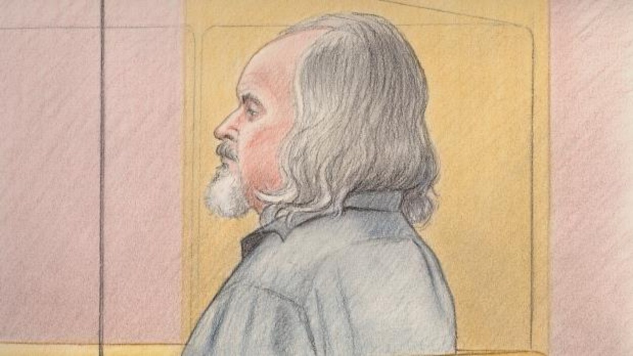 Basil Borutski vu de profil dans le box des accusés au palais de justice d'Ottawa. Basil Borutski vu de profil dans le box des accusés au palais de justice d'Ottawa.