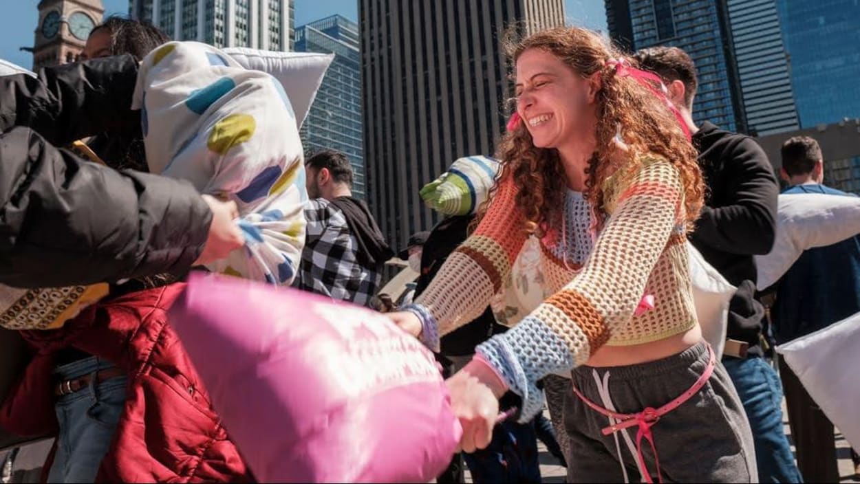 Que faire à Toronto ce week-end ? Bataille d’oreillers, pow-wow et cinéma