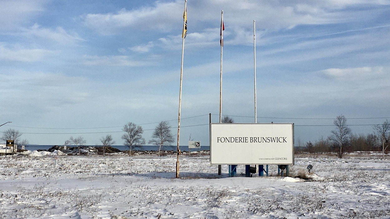 Entrée de la fonderie de Belledune.