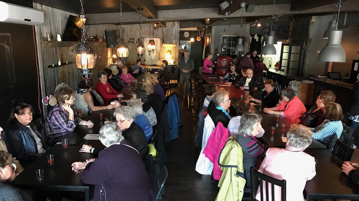 La Table de concertation pour personnes âgées du Témiscamingue a organisé mardi un événement de reconnaissance, où 75 bénévoles étaient rassemblés à Ville-Marie. La Table de concertation pour personnes âgées du Témiscamingue a organisé mardi un événement de reconnaissance, où 75 bénévoles étaient rassemblés à Ville-Marie.