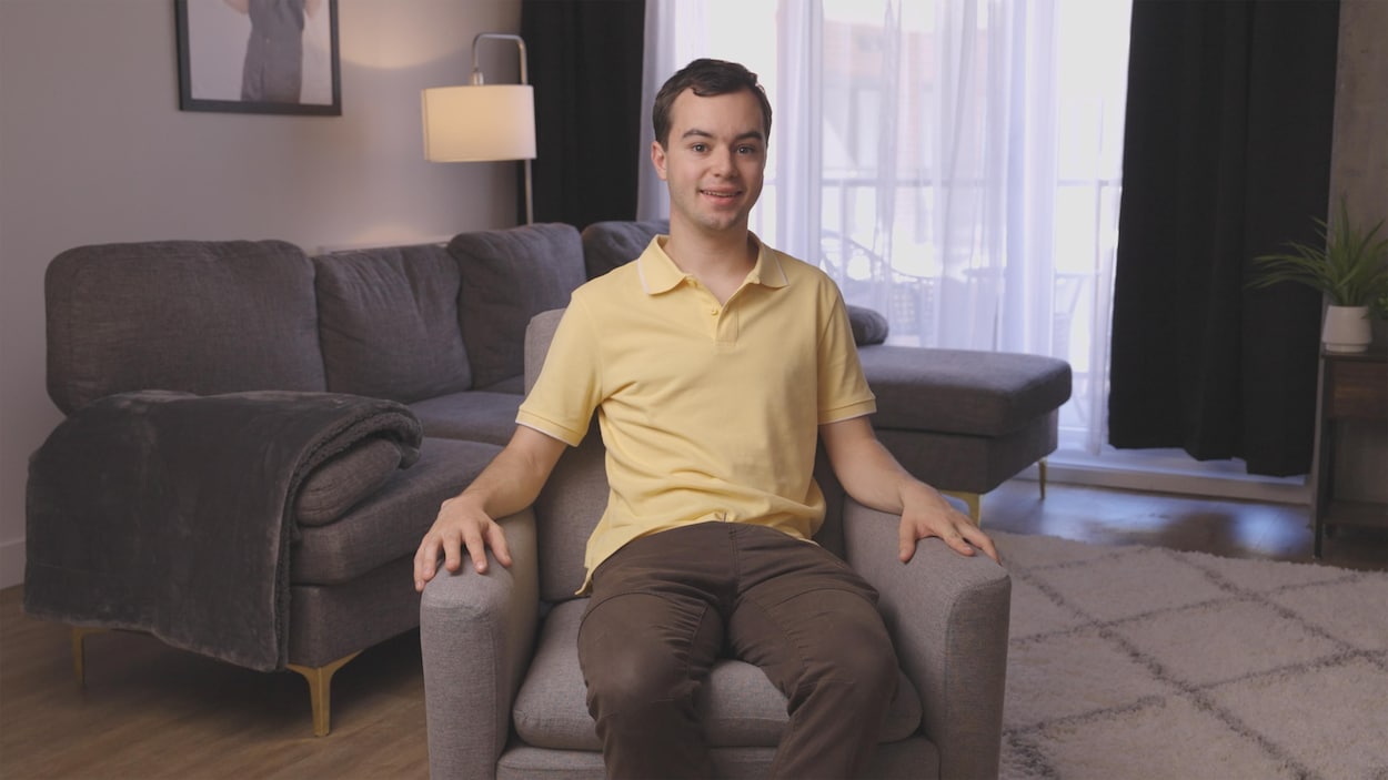 Benjamin Gratton découvre la vie en solo dans Comme tout le monde