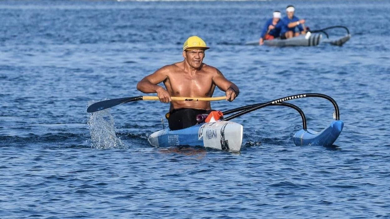 Dompter le lac Saint-Jean en pirogue traditionnelle