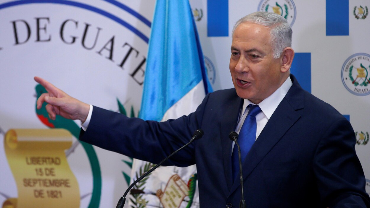 Le premier ministre israélien Benyamin Nétanyahou lors d'un point de presse à l'inauguration de l'ambassade du Guatemala à Jérusalem. Le premier ministre israélien Benyamin Nétanyahou lors d'un point de presse à l'inauguration de l'ambassade du Guatemala à Jérusalem.