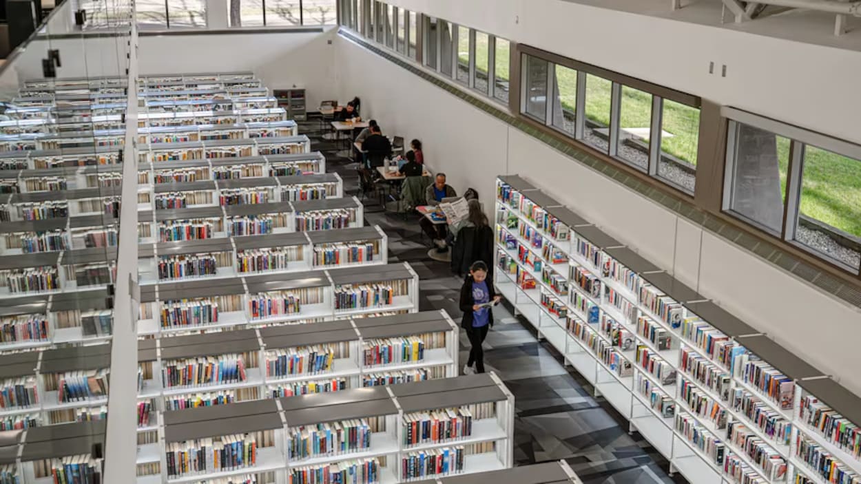 Accès limité aux ressources « inappropriées » dans les bibliothèques en Alberta en 2027