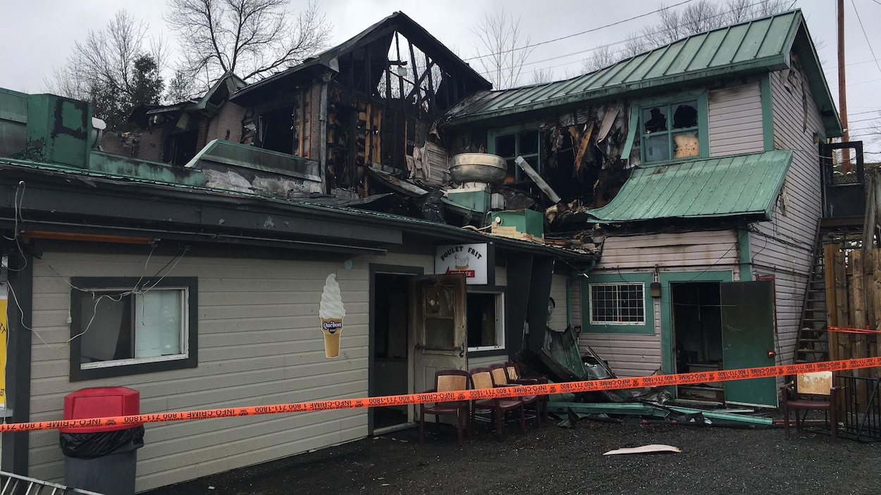 Deux mineurs arr t s relativement l incendie du Bistro Duc au