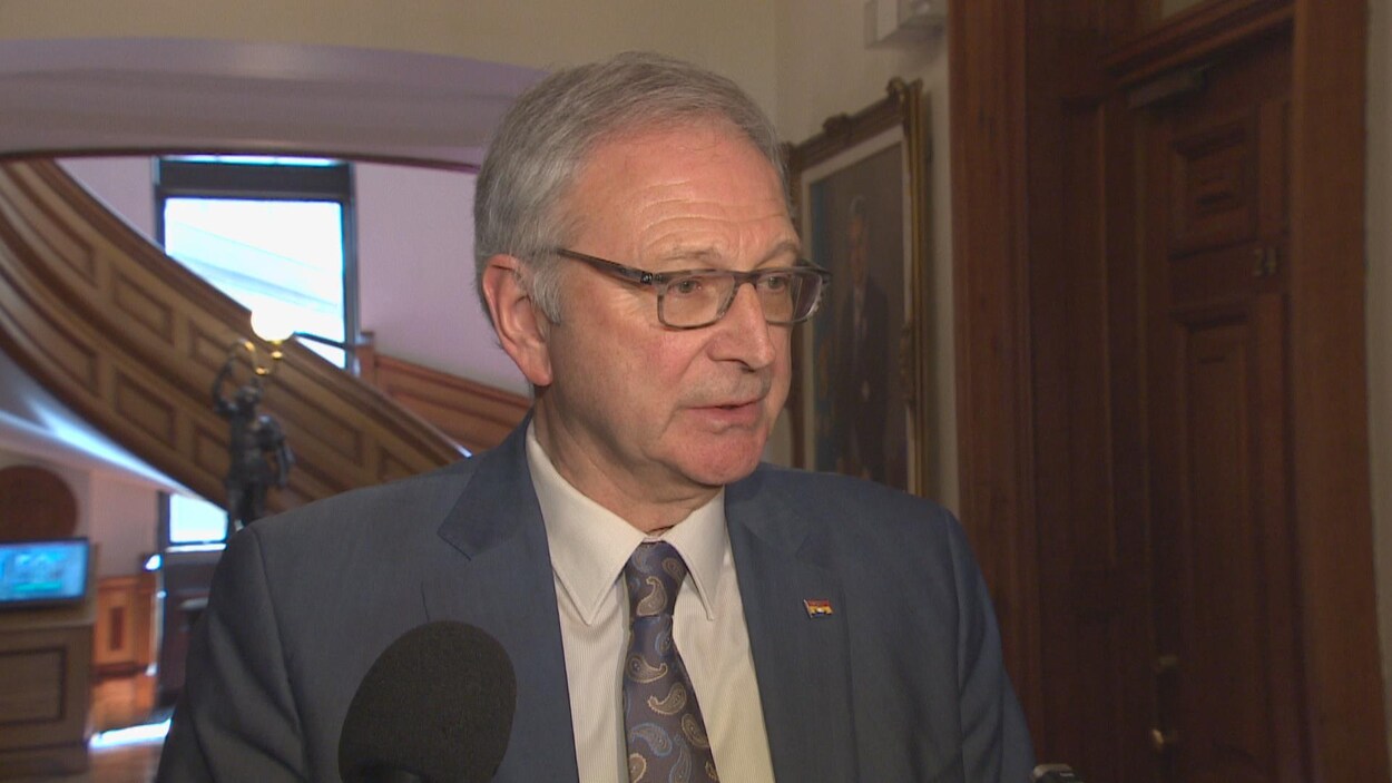 Blaine Higgs, le premier ministre du Nouveau-Brunswick, en entrevue à l'Assemblée législative, à Fredericton.