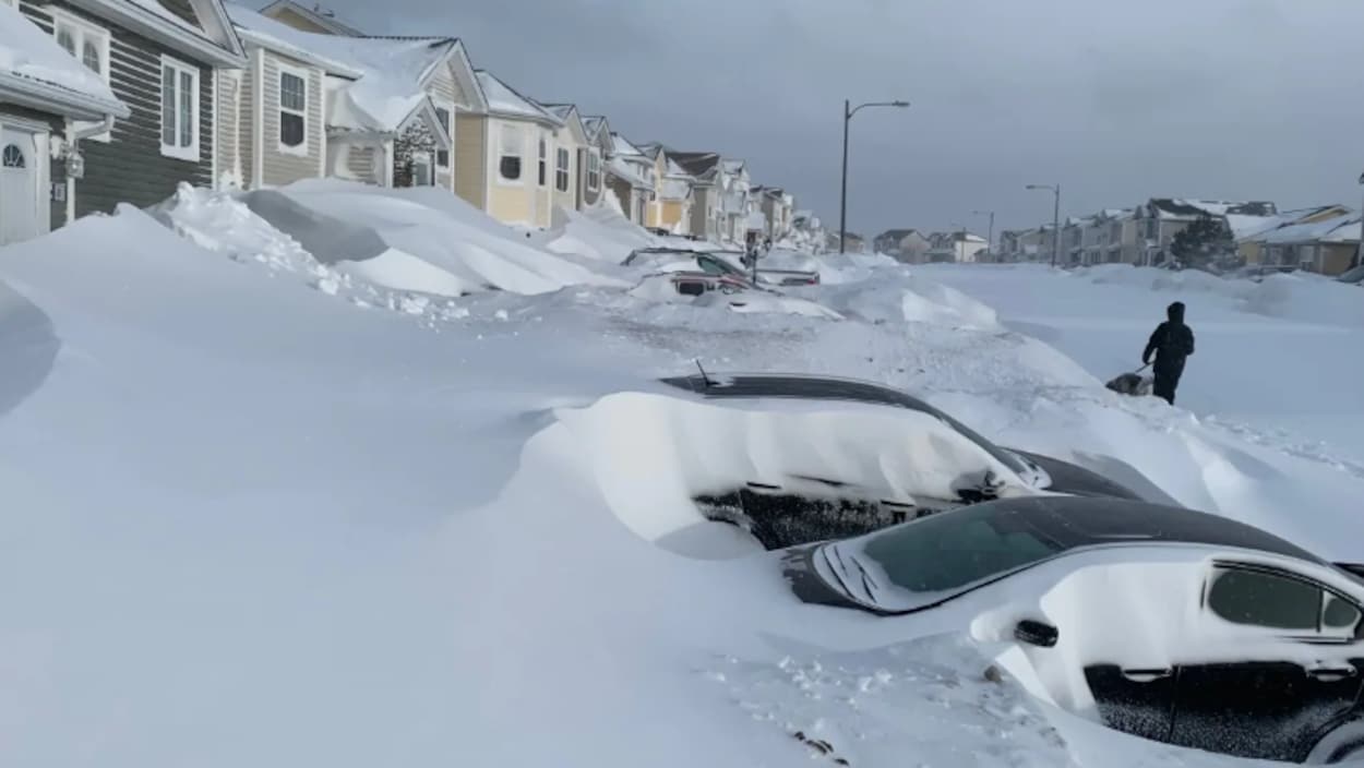 Les résidents de la région de Saint-Jean paralysés par la neige