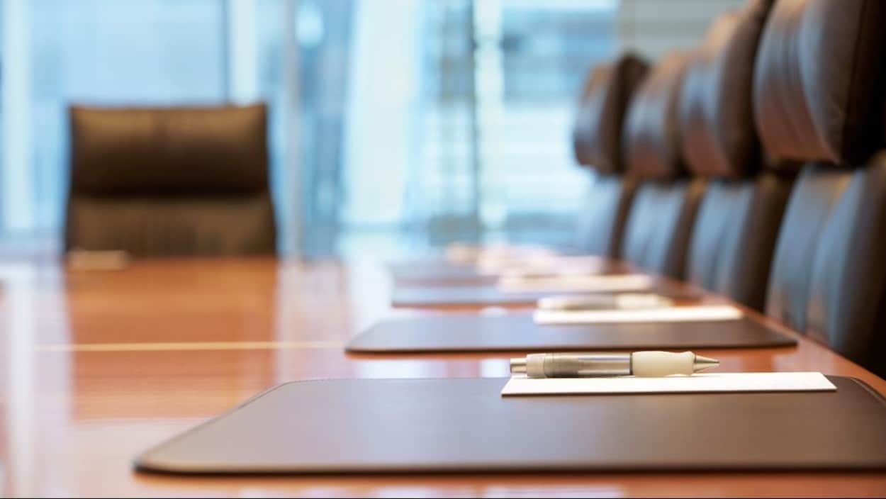 Réduire l’écart salarial entre les PDG et les travailleurs, mission impossible?