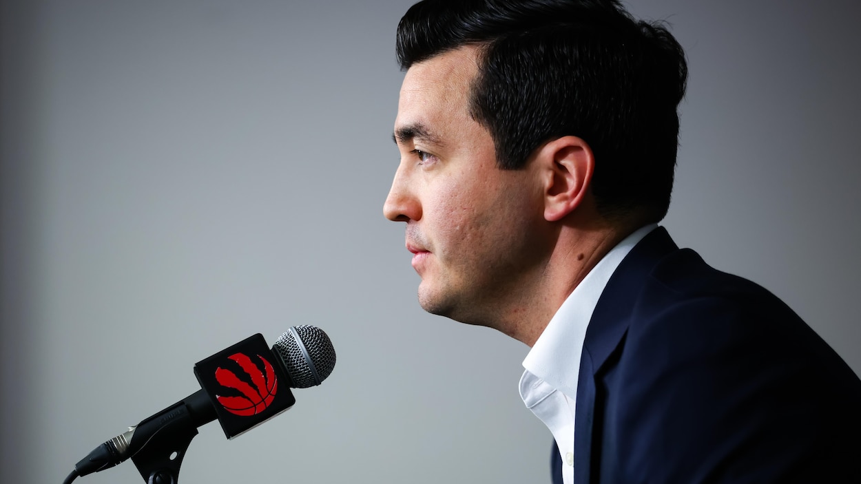 Les Raptors prolongent le contrat de leur DG Bobby Webster