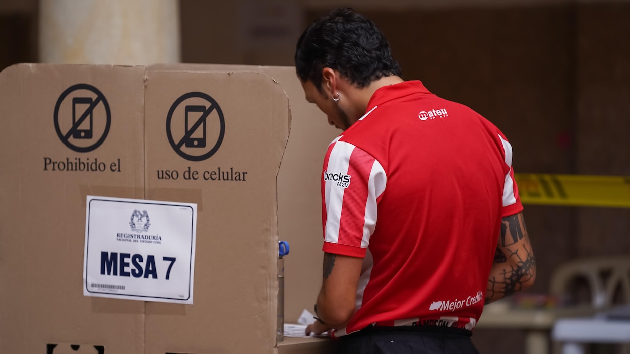 Présidentielle en Colombie : la gauche et la droite dure se retrouveront au second tour