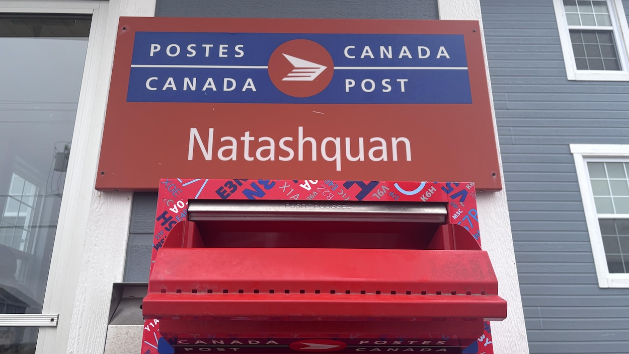 À quand un maître de poste à Natashquan?