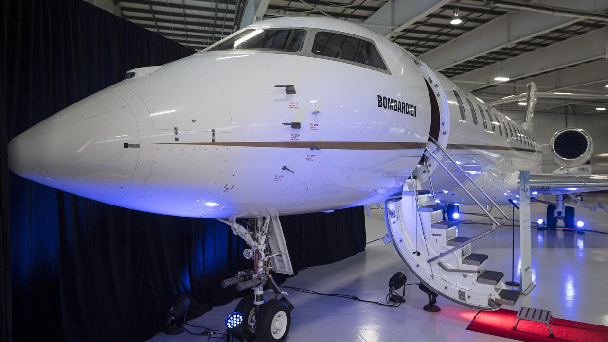 Un Global 7500 dans un hangar.