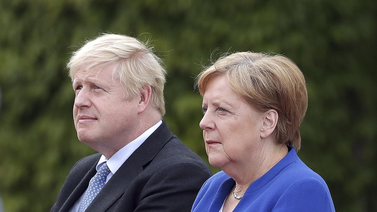 Le premier ministre britannique Boris Johnson et la chancelière allemande Angela Merkel à Berlin.