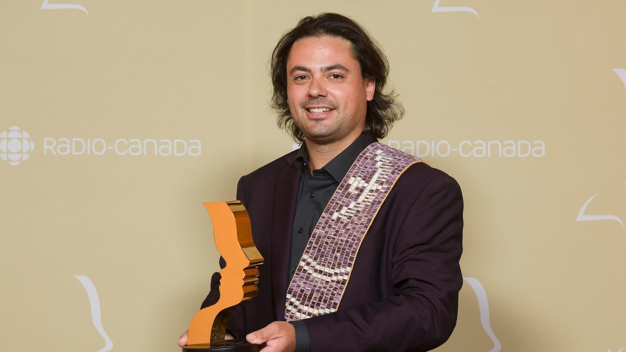 Un prix Gémeaux pour le Wendat Brad Gros-Louis