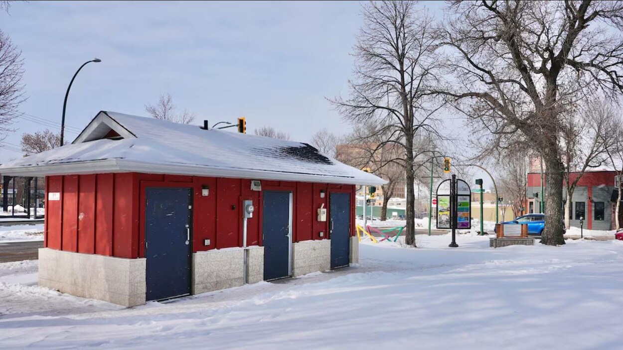 À Brandon, un projet de bloc sanitaire à 529 000 $ qui divise la communauté
