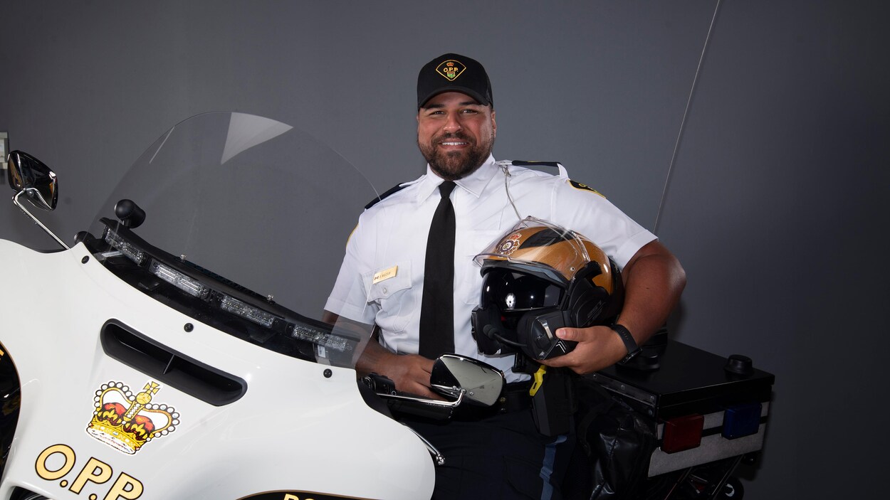Un agent de la PPO meurt en devoir dans un accident de moto sur la 401