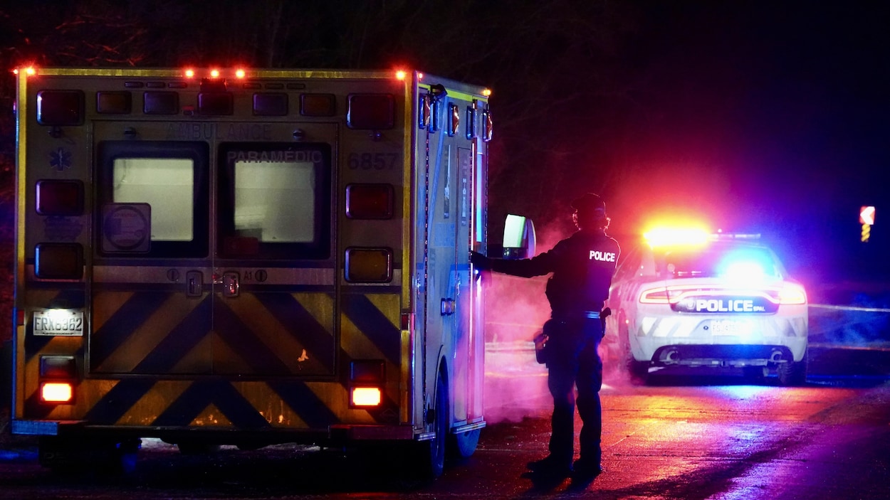 Un corps a été retrouvé après un incendie dans un secteur industriel de Longueuil