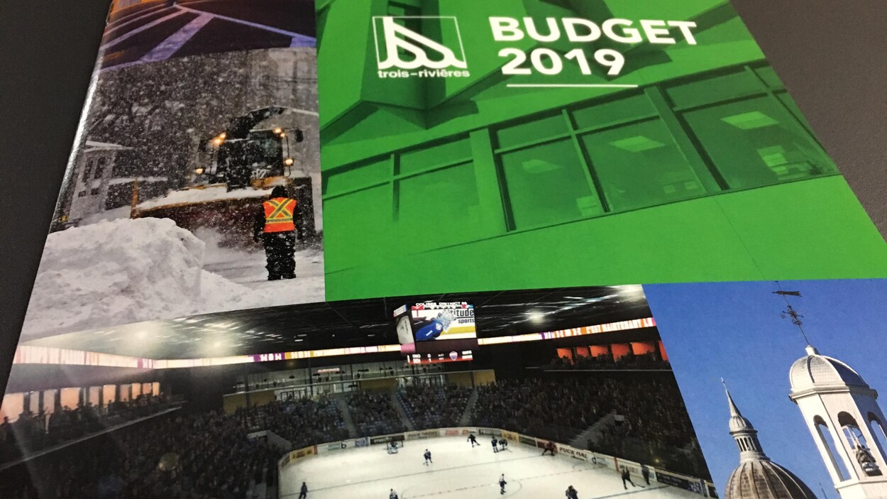 Un document sur lequel on peut lire : « Budget 2019 ».