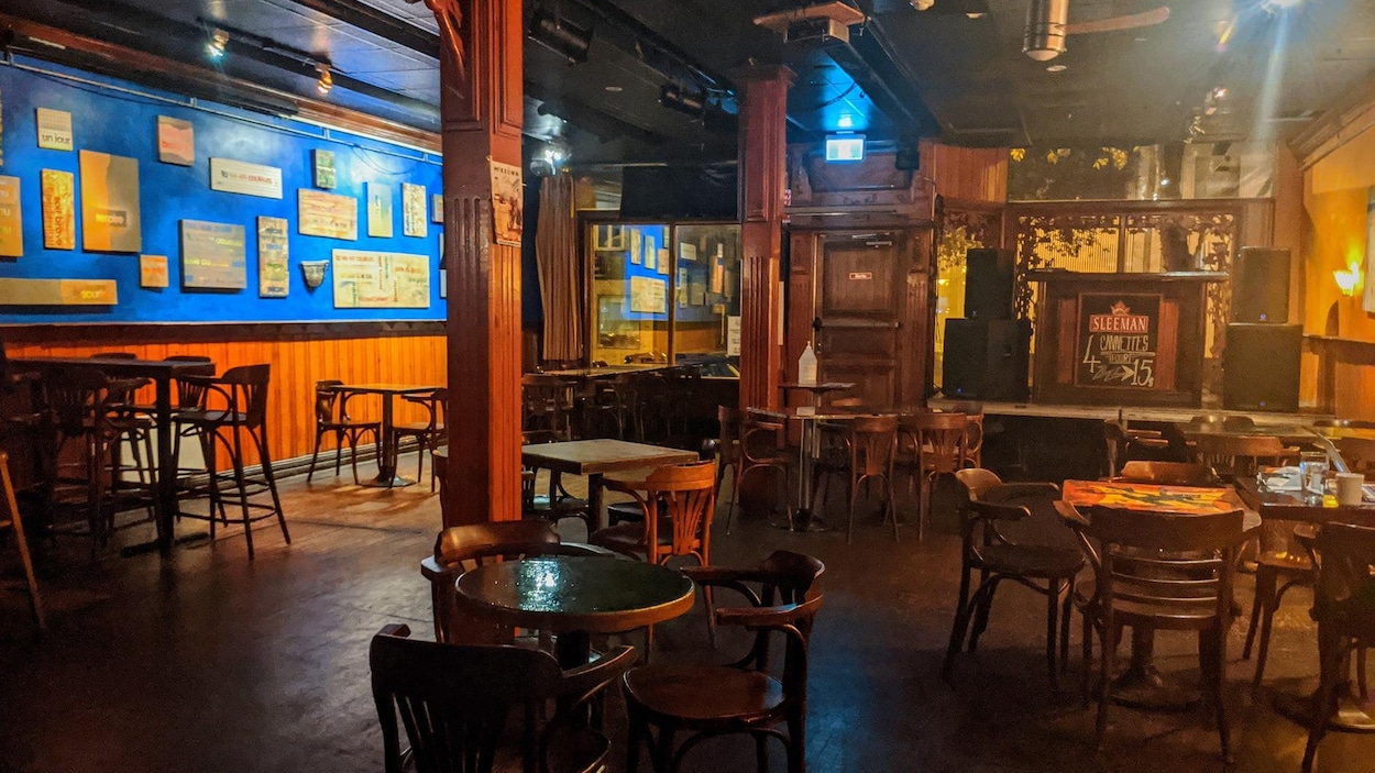 L'intérieur du Cabaret de la dernière chance.