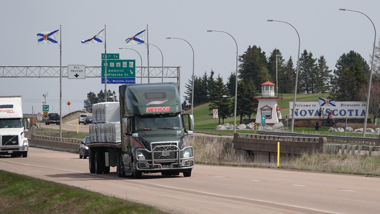 Péage à Aulac : un obstacle « contre-productif » au commerce interprovincial